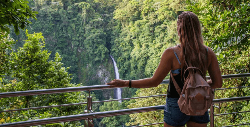 Hanging Bridges & La Fortuna Waterfall Combo Tour