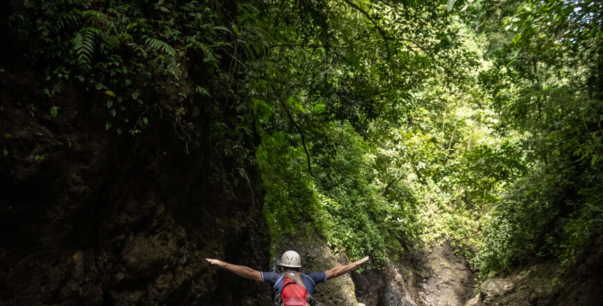 Gravity falls (Waterfall Jumping)
